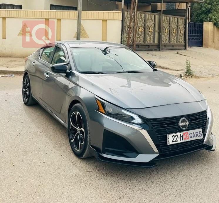 نیسان ئەلتیما